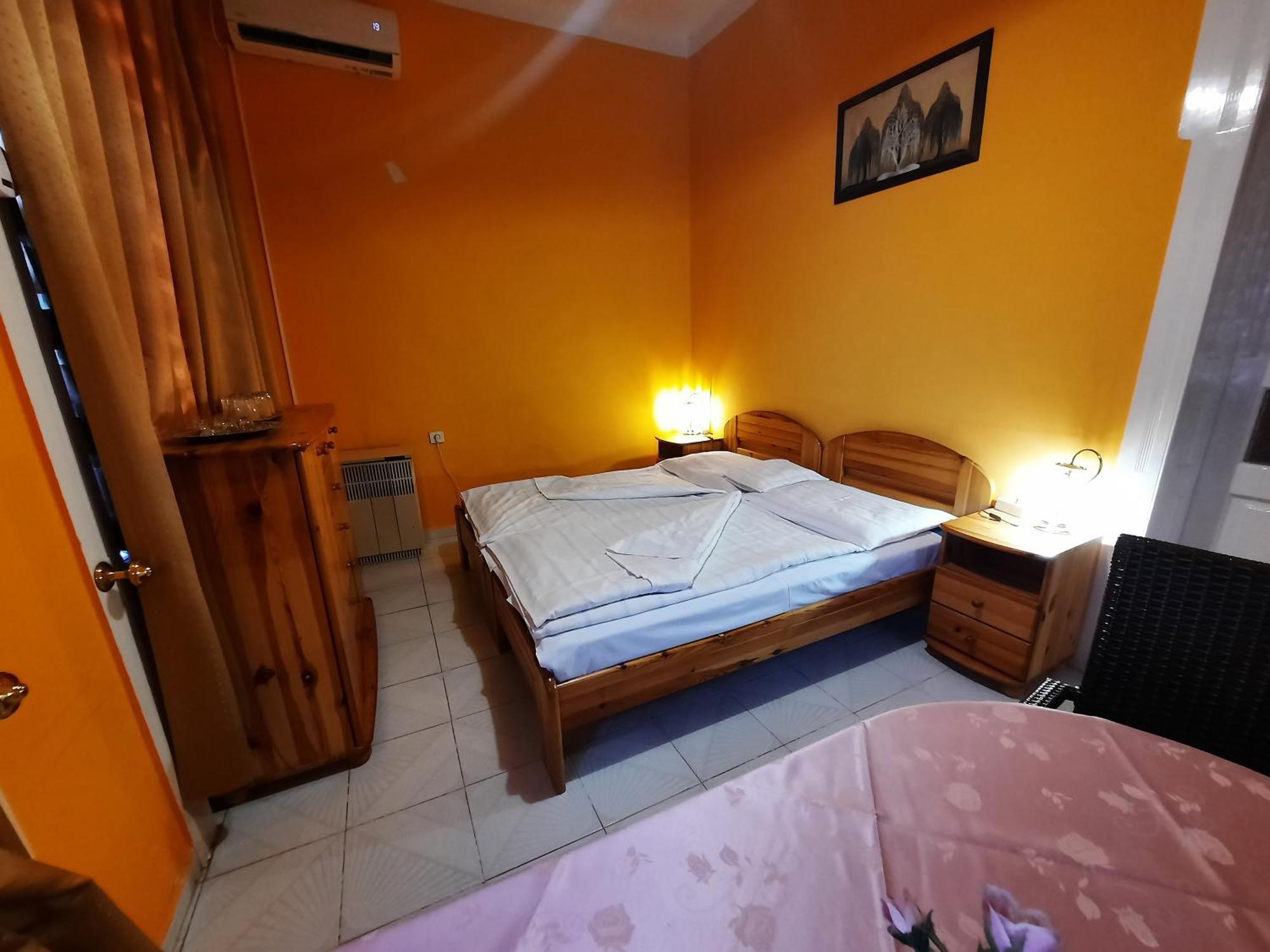 Gloria Apartman Gyula Exterior photo
